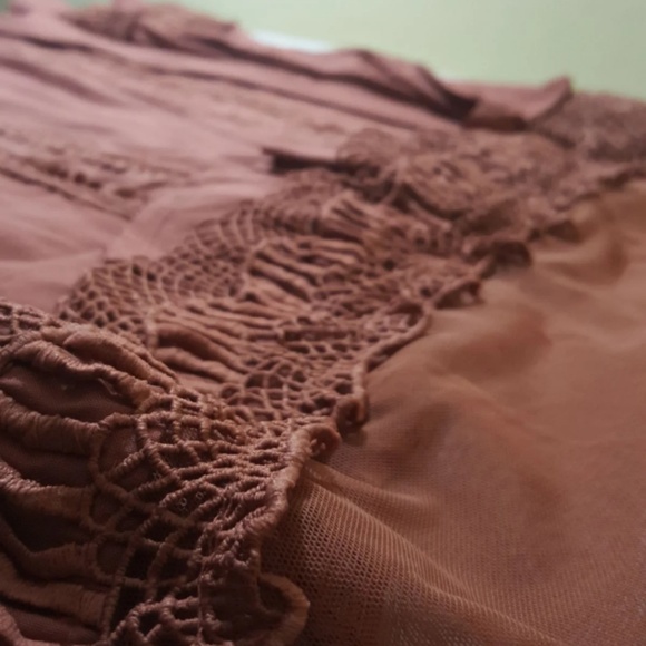 Top - Picture 2 of 4